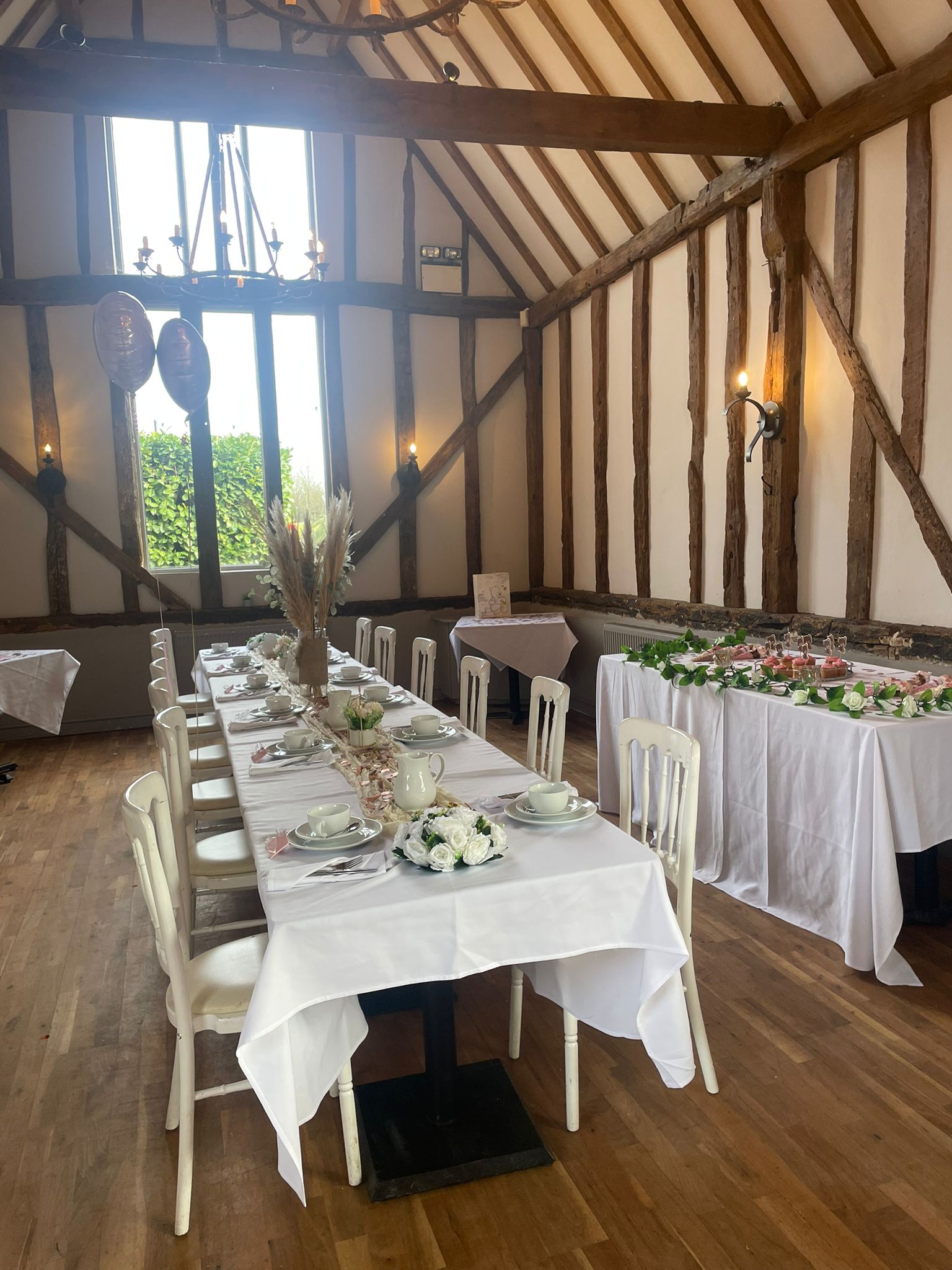 Tea-party baby shower 